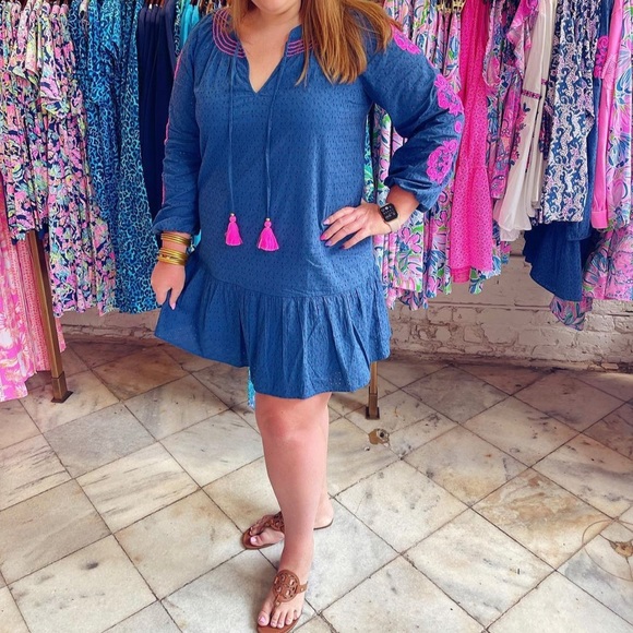 Lilly Pulitzer Dresses & Skirts - NWT LILLY PULITZER LUCEE DRESS IN OYSTER BAY NAVY BAYSIDE EYELET